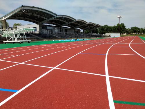 鳥栖市陸上競技場