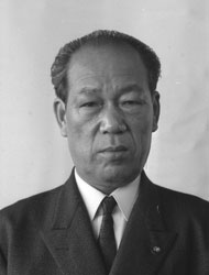 第2代市長　安原謙市氏の画像