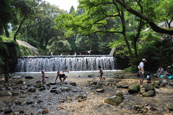 四阿屋遊泳場（牛原町）の画像