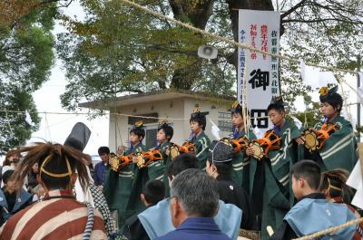 四阿屋神社の御田舞