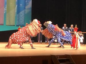 佐賀県伝承芸能祭で演舞する藤木の獅子舞