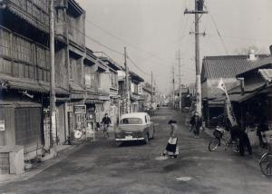 昭和30年代の鳥栖駅前から本鳥栖を見る